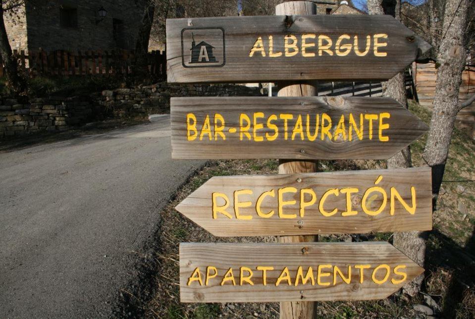 Apartamentos Turisticos Isín מראה חיצוני תמונה